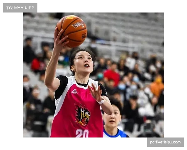 中国女篮25岁1米92新星场均17+5闪耀冲冠宫鲁鸣力挺她成核心