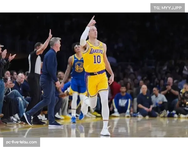 肯纳德正负值+20领跑全队 湖人射手外线5中4展现空间价值